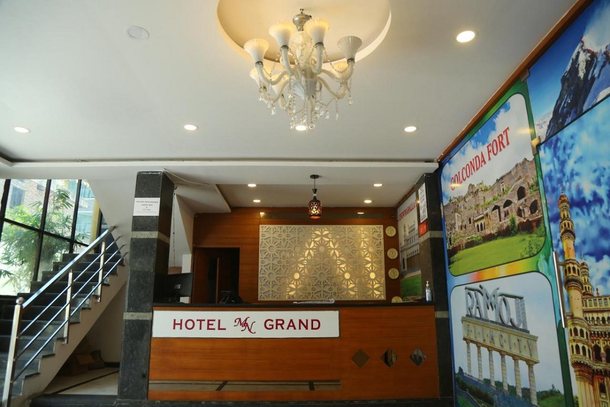  Hotel M N Grand