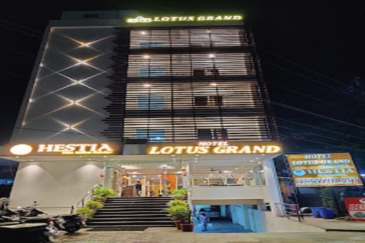  Hotel Lotus Grand